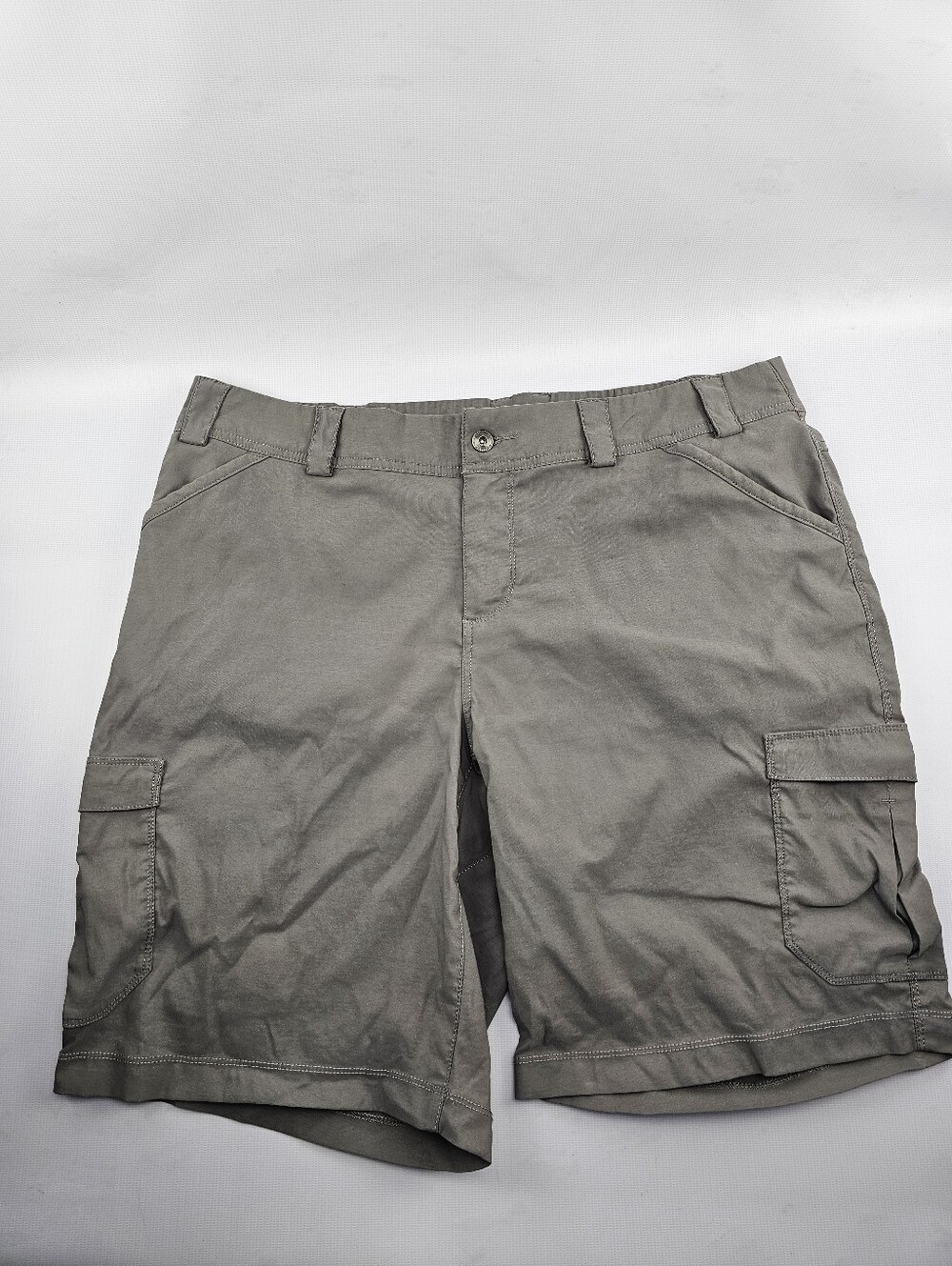 Duluth Trading Co. Women's Dry on the Fly Cargo Shorts Gray Size 16